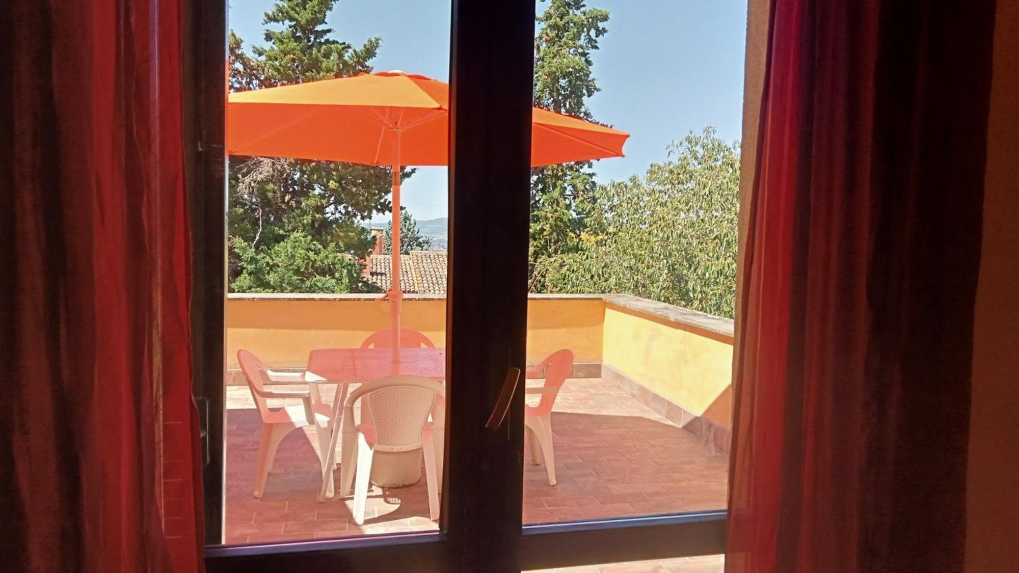 Villa Con Piscina In Umbria Φολίνιο Δωμάτιο φωτογραφία